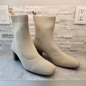 Quince Chic Beige Knit Wooden Heeled Boots $199 MSRP